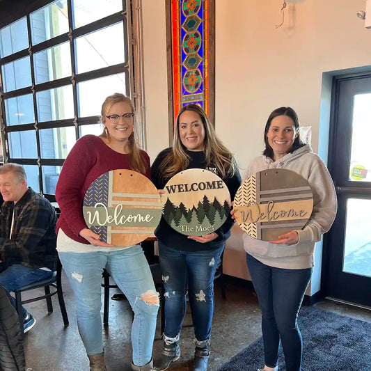 Welcome Line Round Sign